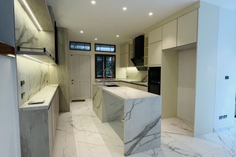 Дом в Ваттхане, Бангкок, Таиланд с 4 спальнями  № 148606 - фото 3