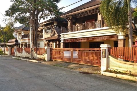 Дом в Чиангмае, Таиланд с 6 спальнями № 148609 - фото 2