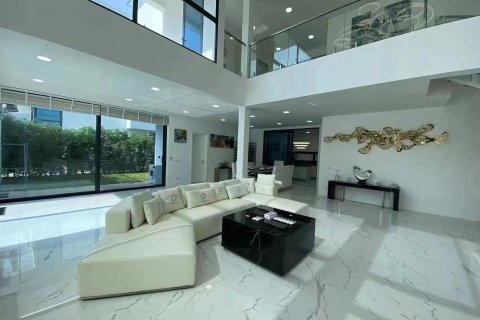 Вилла в Паттайе, Таиланд с 6 спальнями № 148607 - фото 11