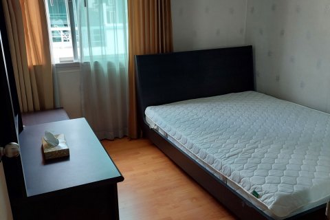 Condo in Khlong Toei, Bangkok, Thailand, 2 bedrooms  № 137725 - photo 8