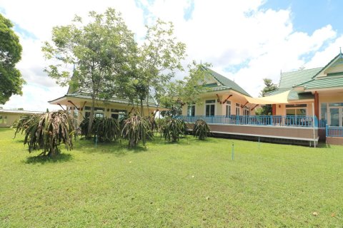 Maison à Sakon Nakhon, Thaïlande 4 chambres № 137721 - photo 6