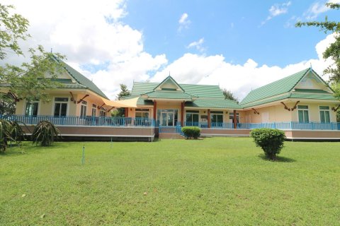 Maison à Sakon Nakhon, Thaïlande 4 chambres № 137721 - photo 5