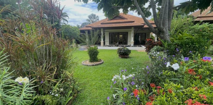 Вилла в Хуа Хине, Таиланд с 3 спальнями  № 135290