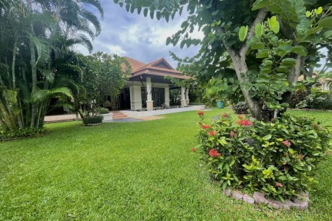 Вилла в Хуа Хине, Таиланд с 3 спальнями  № 135290 - фото 3