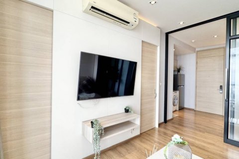 Condo in Bangkok, Thailand, 2 bedrooms  № 135293 - photo 9