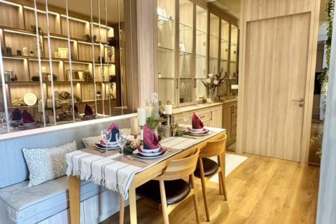 Condo in Bangkok, Thailand, 2 bedrooms  № 135293 - photo 4