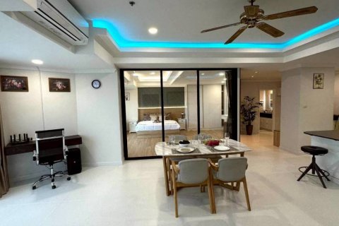 Condo in Bang Lamung, Thailand, 2 bedrooms  № 135292 - photo 6