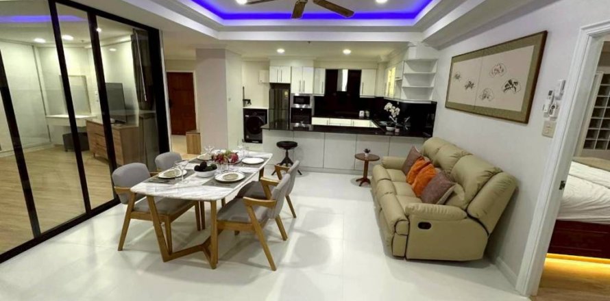 Condo in Bang Lamung, Thailand, 2 bedrooms  № 135292