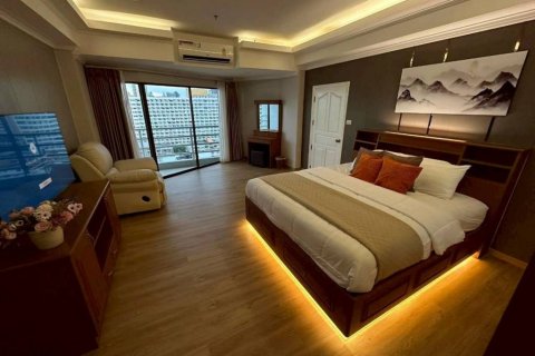 Condo in Bang Lamung, Thailand, 2 bedrooms  № 135292 - photo 10