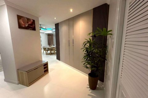 Condo in Bang Lamung, Thailand, 2 bedrooms  № 135292 - photo 7