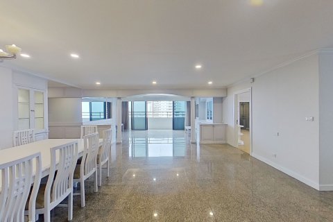 Condo in Watthana, Bangkok, Thailand, 5 bedrooms  № 138214 - photo 7