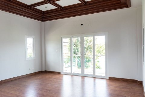 House in Hang Dong, Thailand 5 bedrooms № 138211 - photo 10
