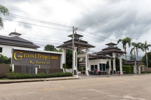 House in Hang Dong, Thailand 5 bedrooms № 138211 - photo 3