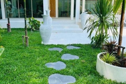 Villa in Ko Samui, Thailand 5 bedrooms № 138208 - photo 20