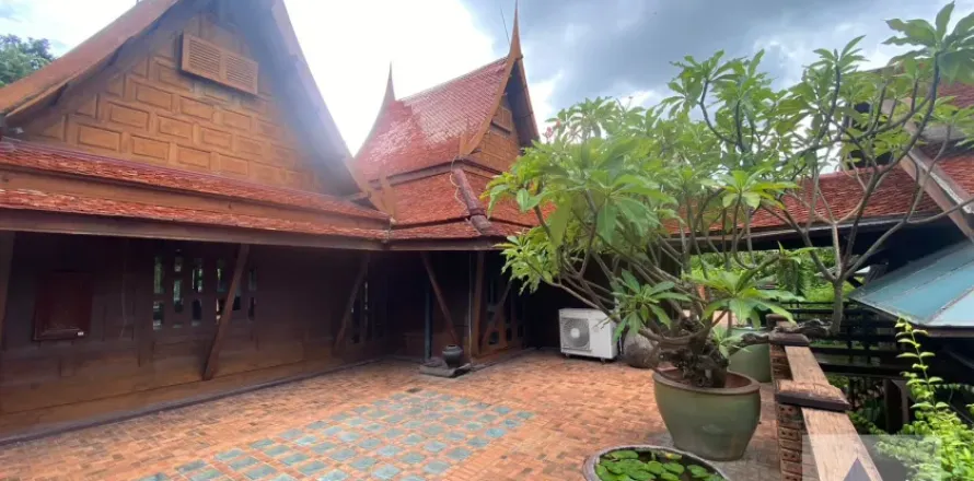 Haus in Lak Si, Bangkok, Thailand 6 Schlafzimmer № 220046