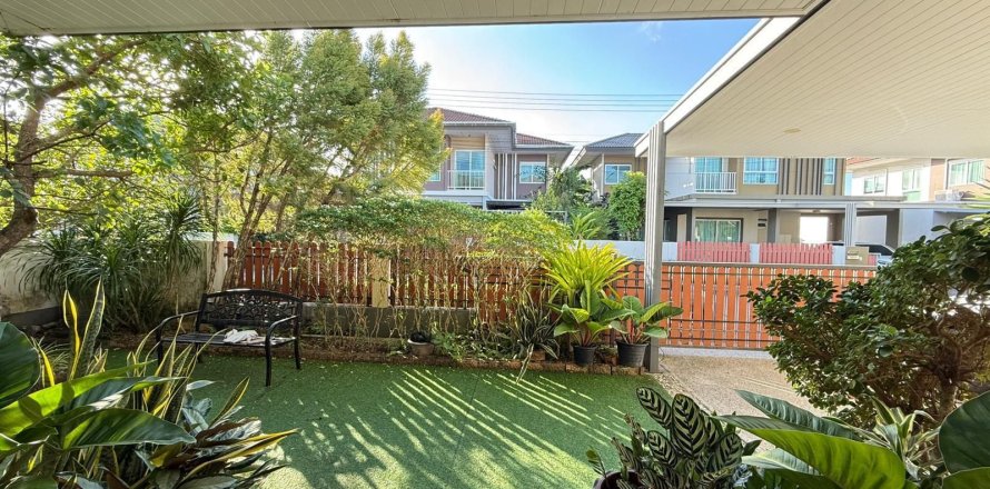 House in Phuket, Thailand 4 bedrooms № 162041