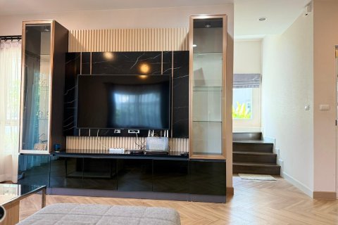 House in Phuket, Thailand 4 bedrooms № 162041 - photo 4