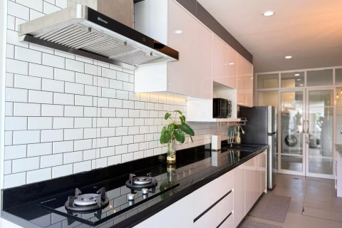 House in Phuket, Thailand 4 bedrooms № 162041 - photo 8