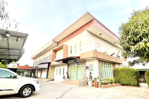 Entrepôt à Khlong Luang, Thaïlande № 162042