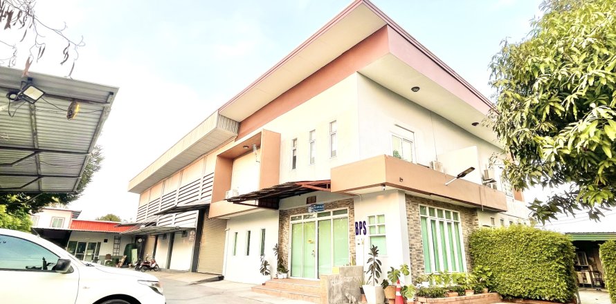 Entrepôt à Khlong Luang, Thaïlande № 162042