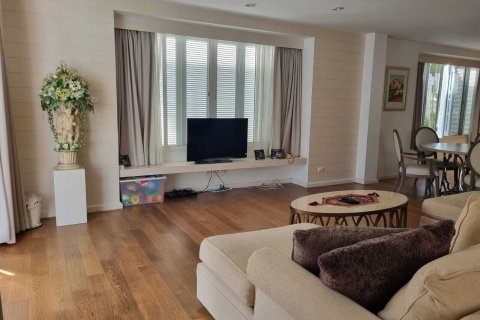 Condo in Hua Hin, Thailand, 4 bedrooms  № 167534 - photo 18