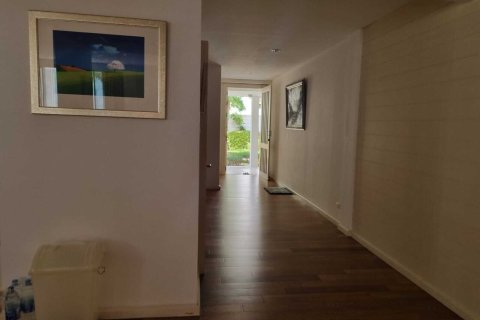 Condo in Hua Hin, Thailand, 4 bedrooms  № 167534 - photo 23