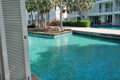 Condo in Hua Hin, Thailand, 4 bedrooms  № 167534 - photo 16