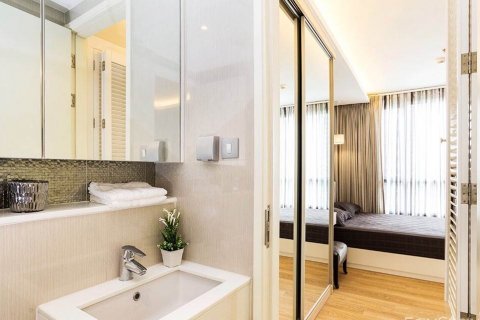 Кондоминиум с 1 спальней в Бангкоке, Таиланд № 144143 - фото 6