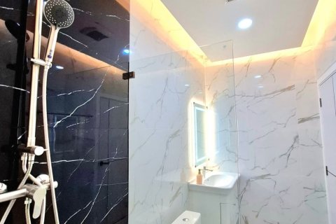 Villa in Pattaya, Thailand 3 bedrooms № 147835 - photo 12