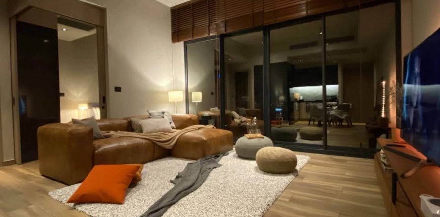 Condo in Bangkok, Thailand, 2 bedrooms  № 180375