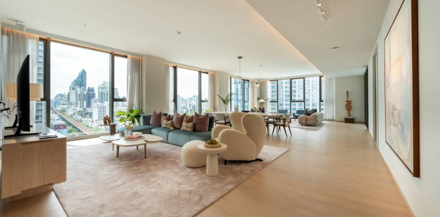 Penthouse in Bangkok, Thailand 4 bedrooms № 180377