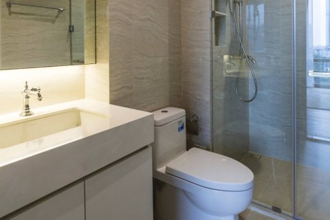 Condo in Bangkok, Thailand, 2 bedrooms  № 180373 - photo 12