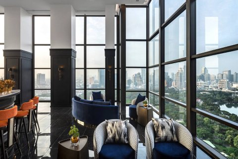 Condo in Bangkok, Thailand, 2 bedrooms  № 180373 - photo 28