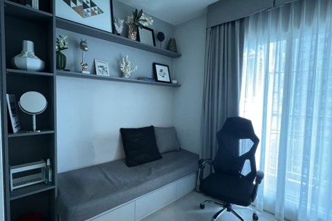 Студия в кондо в Самутпракане, Таиланд № 153327 - фото 2