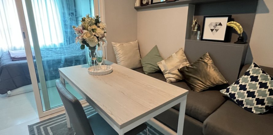 Студия в кондо в Самутпракане, Таиланд № 153327