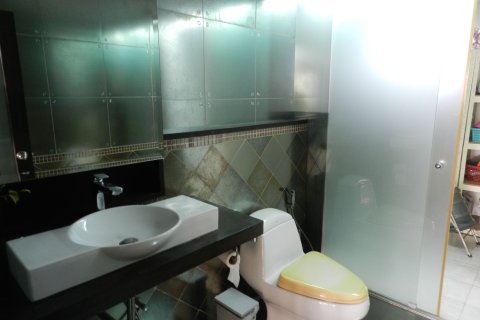 Penthouse in Pattaya, Thailand 3 bedrooms № 153326 - photo 21