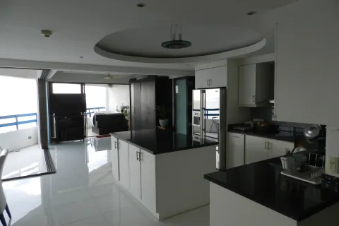 Penthouse in Pattaya, Thailand 3 bedrooms № 153326 - photo 4