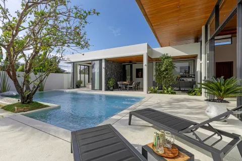 Villa in Phuket, Thailand 4 bedrooms № 175546 - photo 7