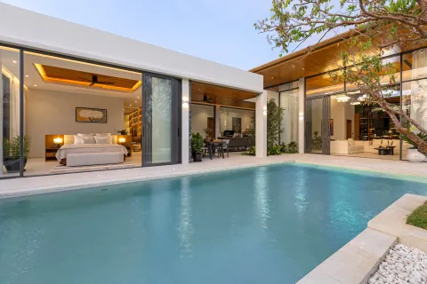 Villa in Phuket, Thailand 4 bedrooms № 175546 - photo 4