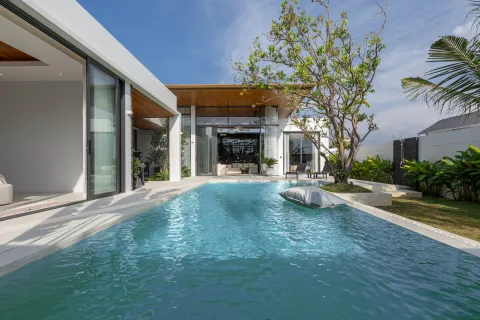 Villa in Phuket, Thailand 3 bedrooms № 175547 - photo 8