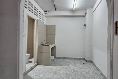 Centre commercial à Bang Kho Laem, Bangkok, Thaïlande № 167971 - photo 13