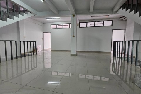 Centre commercial à Bang Kho Laem, Bangkok, Thaïlande № 167971 - photo 15