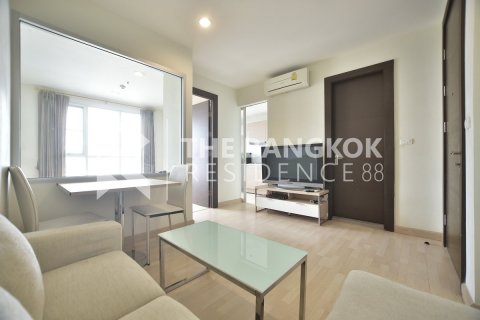 Condo in Bangkok, Thailand, 1 bedroom № 185690 - photo 2