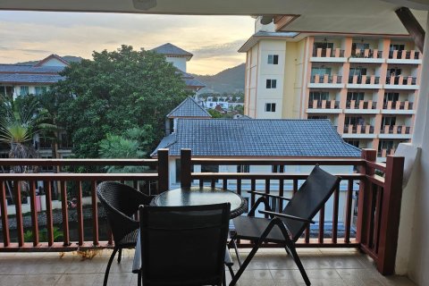 Apartment in Phuket, Thailand 2 bedrooms № 141907 - photo 1