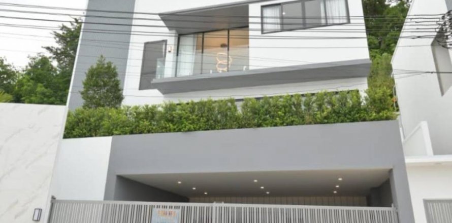 House in Ko Kaeo, Thailand 4 bedrooms № 119426