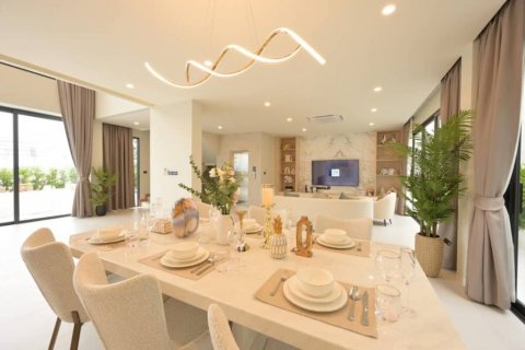 House in Ko Kaeo, Thailand 4 bedrooms № 119426 - photo 5