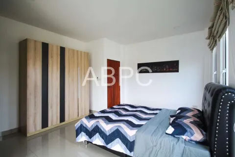 Casa de 5 dormitorios en Pattaya, Tailandia № 211988 - foto 6