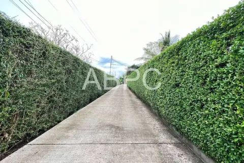 Casa de 5 dormitorios en Pattaya, Tailandia № 211989 - foto 7