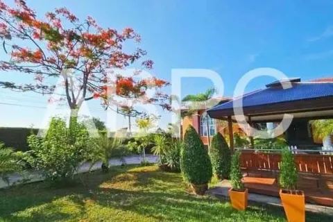 Casa de 5 dormitorios en Pattaya, Tailandia № 211989 - foto 19