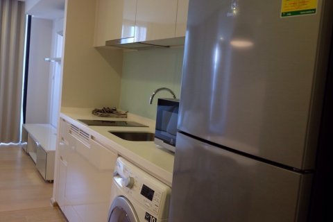 Кондоминиум с 1 спальней в Пхракханонге, Бангкок, Таиланд № 143887 - фото 5